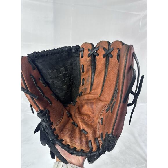 Wilson A350 MLB125 Right Hand Throw 12.5 Leather Baseball Glove RHT - Picture 6 of 12